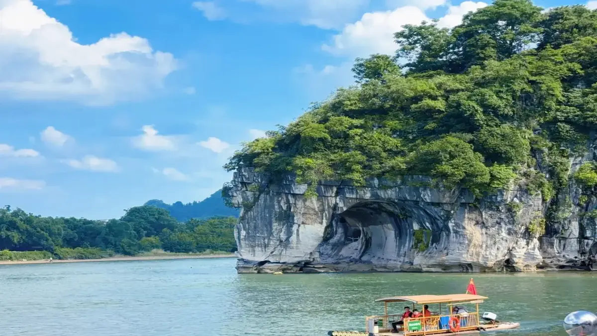 Guilin food scene